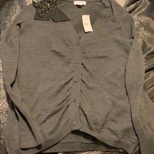 Slylish gray button up sweater